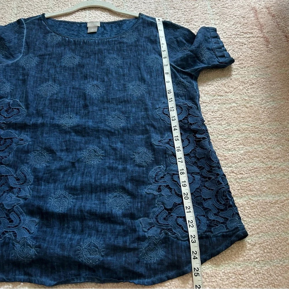 Chicos Linen Blend Blue Space Dye Tee Embroidered Lace Appliqué Size 4/6 Coastal - Picture 11 of 13